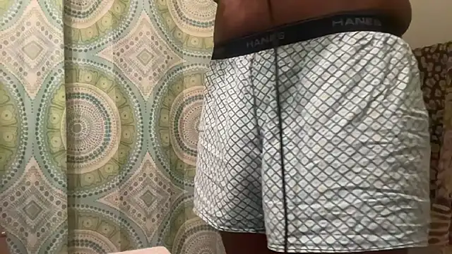 TallDickguy00 online show from May 13, 2026, 9:05 am