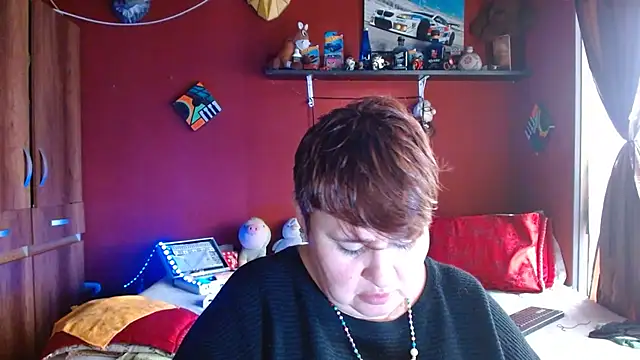 Snapshot of Sasharosee2 chatting on April 1, 2026, 1:41 pm Sasharosee2 online show from April 1, 2026, 1:41 pm