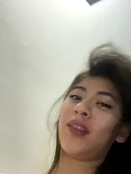 Snapshot of Alice-08 chatting on November 9, 2025, 12:36 am Alice-08 online show from November 9, 2025, 12:36 am