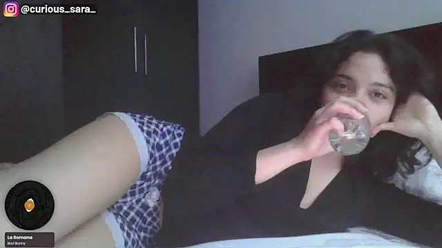 Snapshot of _curiouskitten_ chatting on February 8, 2026, 9:34 pm curiouskitten online show from February 8, 2026, 9:34 pm