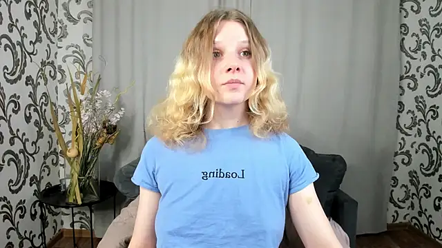 Snapshot of _Velvet_peach_ chatting on November 19, 2025, 11:43 am Velvet peach online show from November 19, 2025, 11:43 am