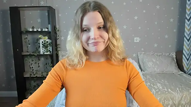  Velvet peach  online show from December 21, 2025, 11:34 am