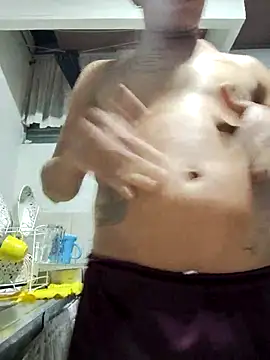 Snapshot of Charliejones_ chatting on April 1, 2026, 3:41 am Charliejones online show from April 1, 2026, 3:41 am