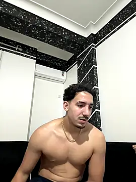 Snapshot of fuck___boyy chatting on December 20, 2025, 9:56 am fuck boyy online show from December 20, 2025, 9:56 am