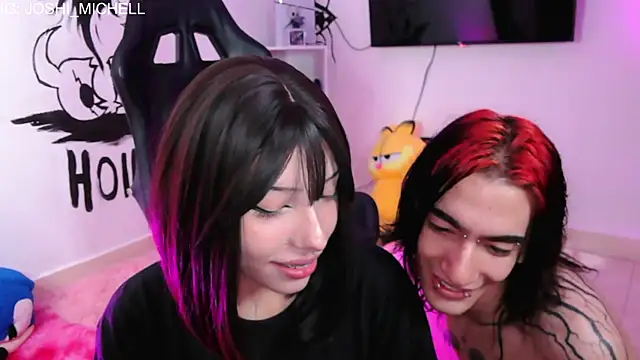 Snapshot of Everlong_ chatting on November 18, 2025, 2:49 am Everlong online show from November 18, 2025, 2:49 am