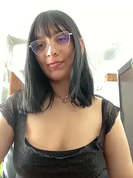 Scarlett Millerw online show from November 12, 2025, 2:21 pm