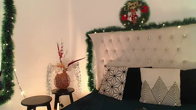 SalvadorFit online show from December 18, 2025, 10:13 pm