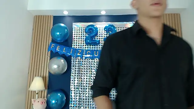 SalvadorFit online show from March 12, 2026, 8:46 pm