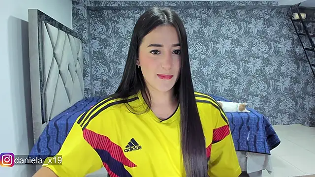 Snapshot of Daniela_x19 chatting on March 27, 2026, 12:52 am Daniela x19 online show from March 27, 2026, 12:52 am