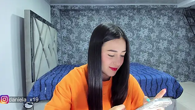 Snapshot of Daniela_x19 chatting on March 21, 2026, 1:29 am Daniela x19 online show from March 21, 2026, 1:29 am