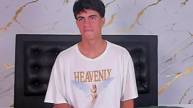 cody pipper  online show from November 15, 2025, 9:08 pm