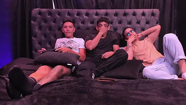 axel vega online show from February 3, 2026, 7:52 pm