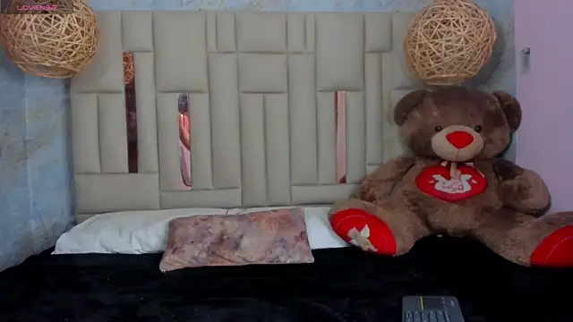 Snapshot of Dixiebelle chatting on March 27, 2026, 3:26 am Dixiebelle online show from March 27, 2026, 3:26 am