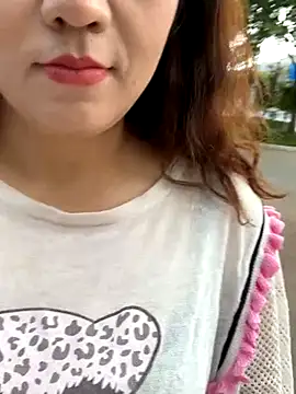 Snapshot of Kayla-love chatting on October 6, 2025, 1:29 am Kayla-love online show from October 6, 2025, 1:29 am