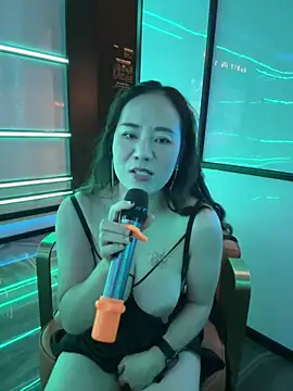 Snapshot of Kayla-love chatting on October 10, 2025, 4:57 am Kayla-love online show from October 10, 2025, 4:57 am