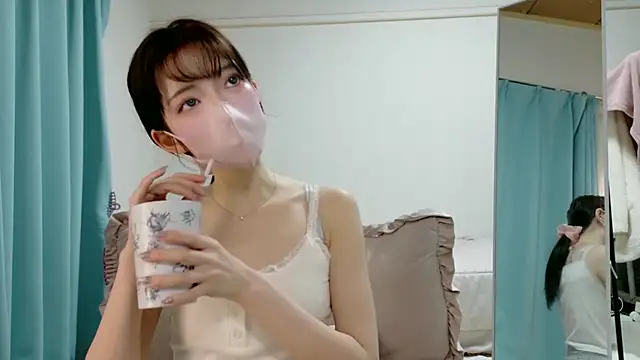 Snapshot of Mirai_H_ch chatting on August 9, 2026, 11:27 am Mirai H ch online show from August 9, 2026, 11:27 am