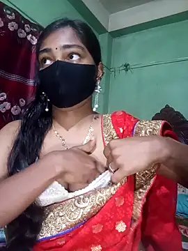 Snapshot of Cute_Couple59 chatting on February 25, 2026, 5:13 pm Cute Couple59 online show from February 25, 2026, 5:13 pm