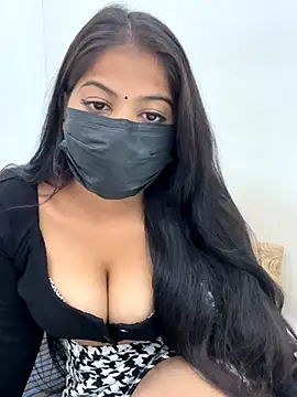 Snapshot of Rihana_01 chatting on November 17, 2025, 10:52 am Rihana 01 online show from November 17, 2025, 10:52 am