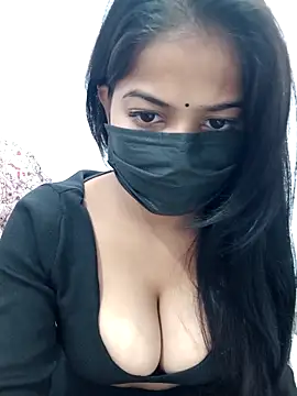 Snapshot of Rihana_01 chatting on December 2, 2025, 6:59 am Rihana 01 online show from December 2, 2025, 6:59 am