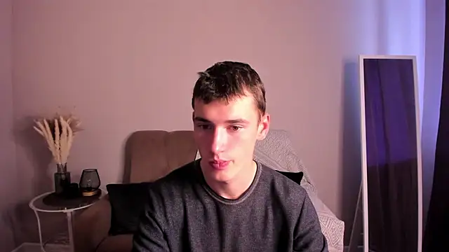 Max Foks online show from September 24, 2025, 5:47 am