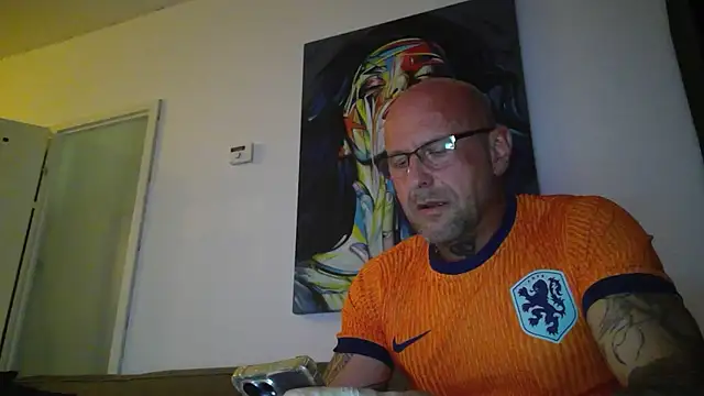 Snapshot of Fit4Kink chatting on April 27, 2026, 7:56 pm Fit4Kink online show from April 27, 2026, 7:56 pm