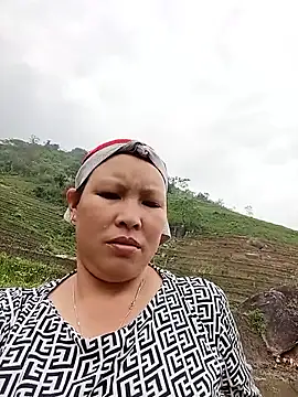 callistra online show from April 2, 2026, 5:47 am