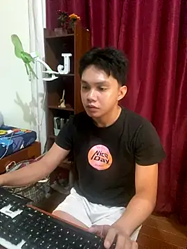 Snapshot of Jan_Waynexx chatting on October 2, 2025, 4:43 pm Jan Waynexx online show from October 2, 2025, 4:43 pm