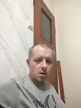 szajbusek41 online show from January 15, 2026, 3:48 pm