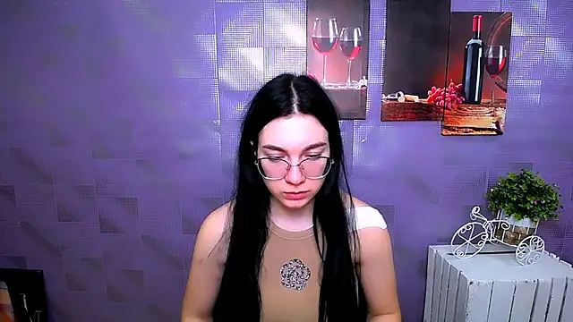 Snapshot of MiraBabe_ chatting on December 3, 2025, 8:47 am MiraBabe online show from December 3, 2025, 8:47 am