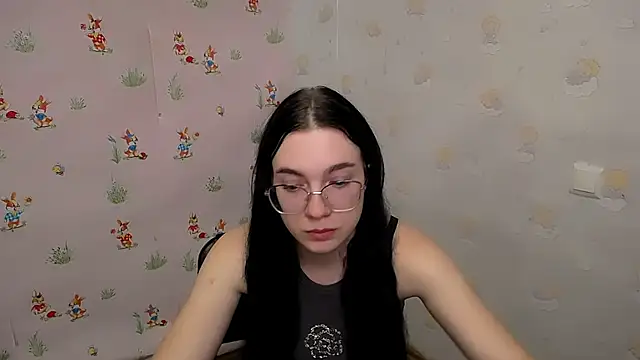 Snapshot of MiraBabe_ chatting on October 28, 2025, 9:52 am MiraBabe online show from October 28, 2025, 9:52 am