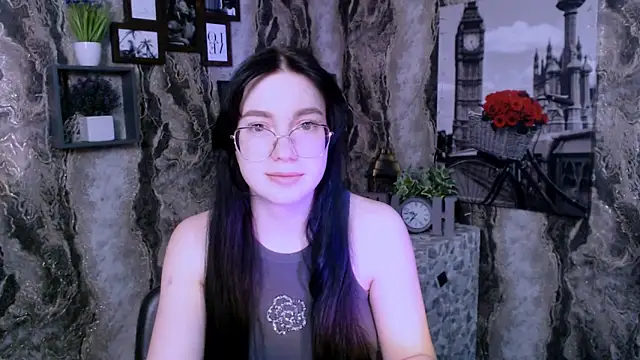 Snapshot of MiraBabe_ chatting on February 16, 2026, 11:53 am MiraBabe online show from February 16, 2026, 11:53 am