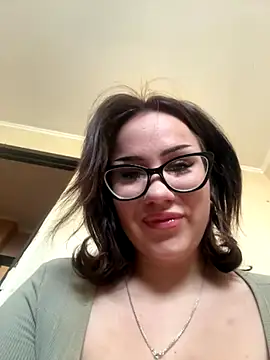 DeliceMaya online show from October 9, 2025, 6:47 am