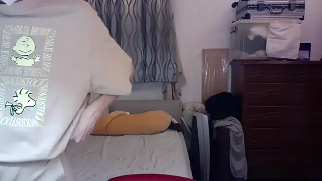 kai101010 online show from November 26, 2025, 4:07 pm