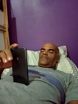 Snapshot of JeffersonRay chatting on January 7, 2026, 1:43 am JeffersonRay online show from January 7, 2026, 1:43 am