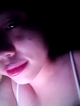 Linhchi6920 online show from September 19, 2025, 5:50 pm
