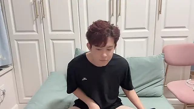 xlong00099 online show from October 27, 2025, 1:56 pm