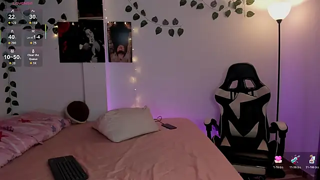 Snapshot of SophiieParkeer chatting on November 6, 2025, 6:34 pm SophiieParkeer online show from November 6, 2025, 6:34 pm