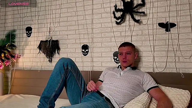 GarettVoss online show from October 24, 2025, 6:01 am