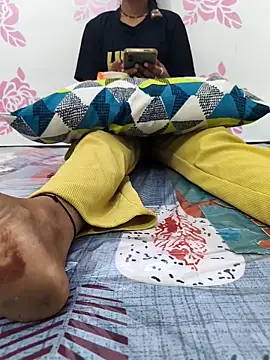 sassyishhu76 online show from October 1, 2025, 4:11 pm