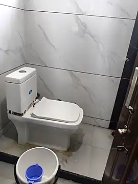 sassyishhu76 online show from September 26, 2025, 8:43 am