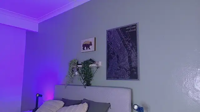 KeendraFox  online show from March 27, 2026, 10:16 am