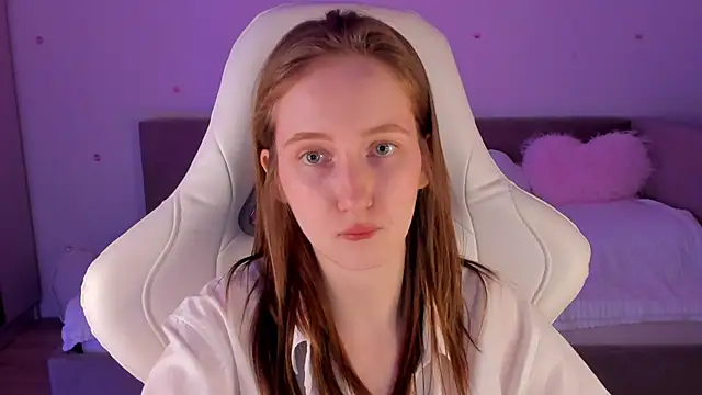 CrystalSoul  online show from November 15, 2025, 5:11 am