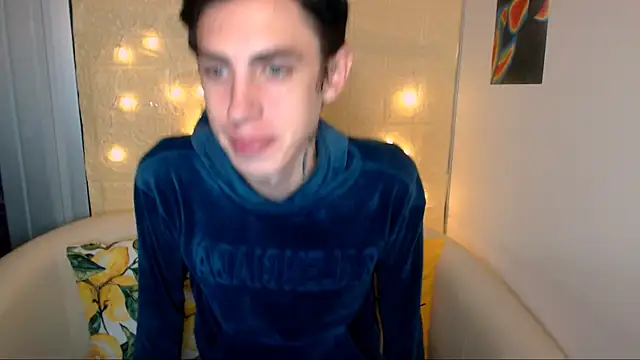 AlexNaughty14 online show from September 19, 2025, 9:24 am