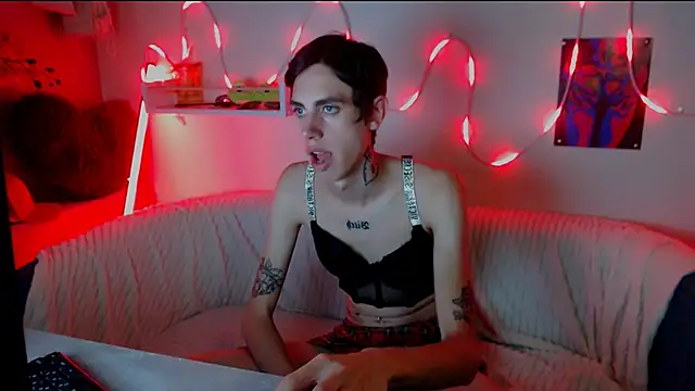 AlexNaughty14 online show from October 3, 2025, 8:38 am