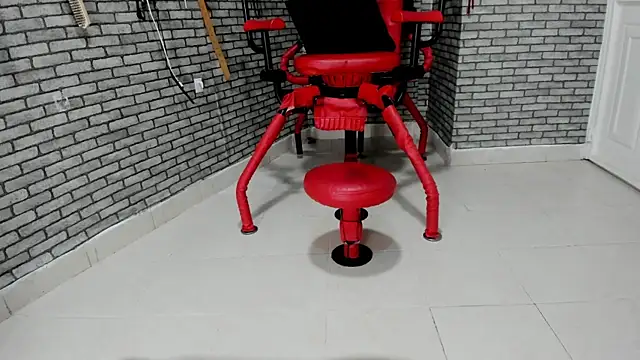 Snapshot of BDSM_MEDUZA chatting on December 20, 2025, 4:04 am BDSM MEDUZA online show from December 20, 2025, 4:04 am