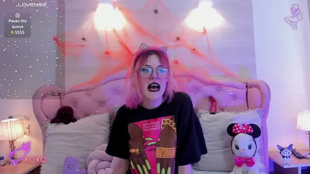 Rossiie Hunt  online show from October 24, 2025, 4:17 pm