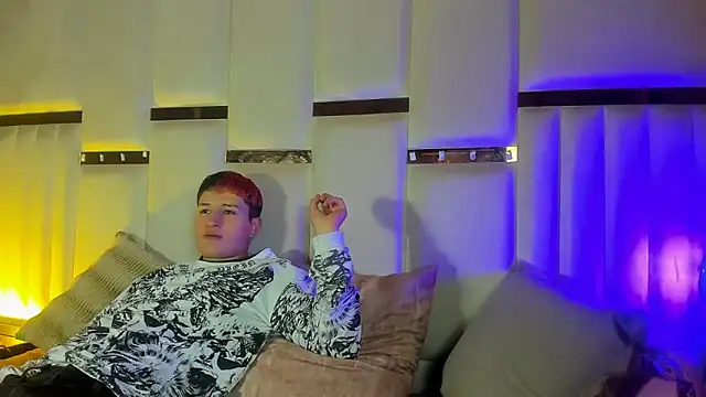 Snapshot of ANLLELOAndANGELA chatting on February 4, 2026, 4:02 pm ANLLELOAndANGELA online show from February 4, 2026, 4:02 pm