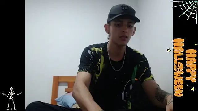 Snapshot of NicoFlame0907 chatting on October 28, 2025, 4:35 am NicoFlame0907 online show from October 28, 2025, 4:35 am