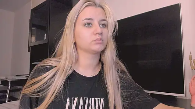 Snapshot of BarbaraSiren chatting on November 1, 2025, 12:10 pm BarbaraSiren online show from November 1, 2025, 12:10 pm