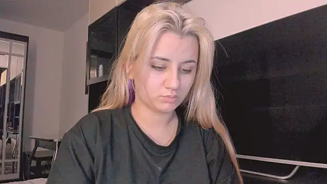 Snapshot of BarbaraSiren chatting on November 4, 2025, 4:44 pm BarbaraSiren online show from November 4, 2025, 4:44 pm